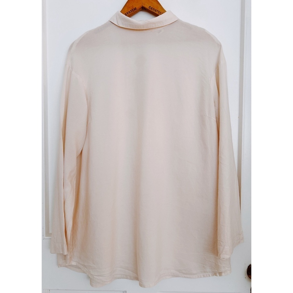 Women’s Uniqlo Small Collar Top in Ivory Size Large